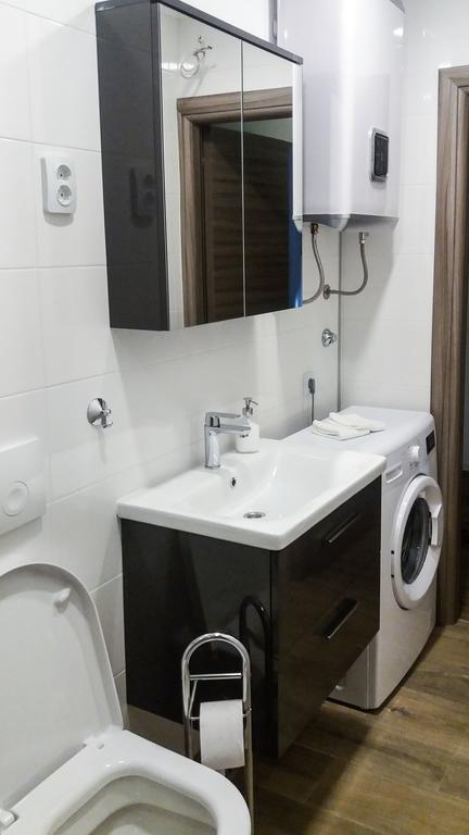 Dinghy Apartment Zara Esterno foto